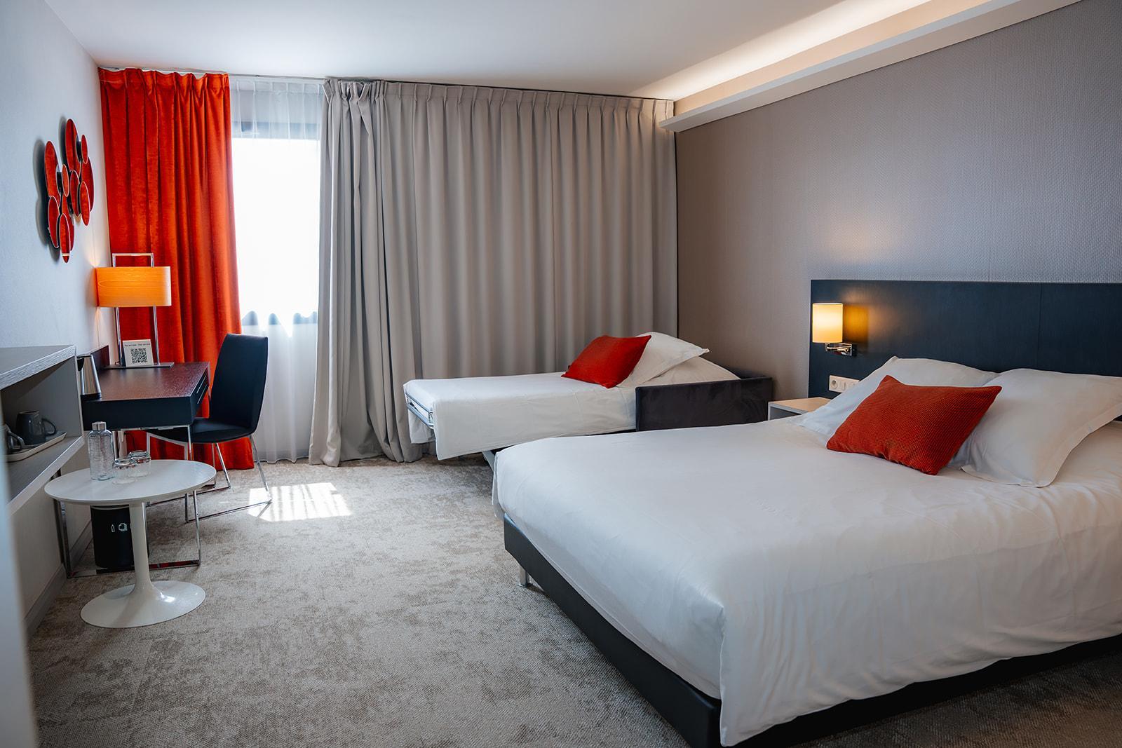 Chambre de l'hôtel Metz Technopole