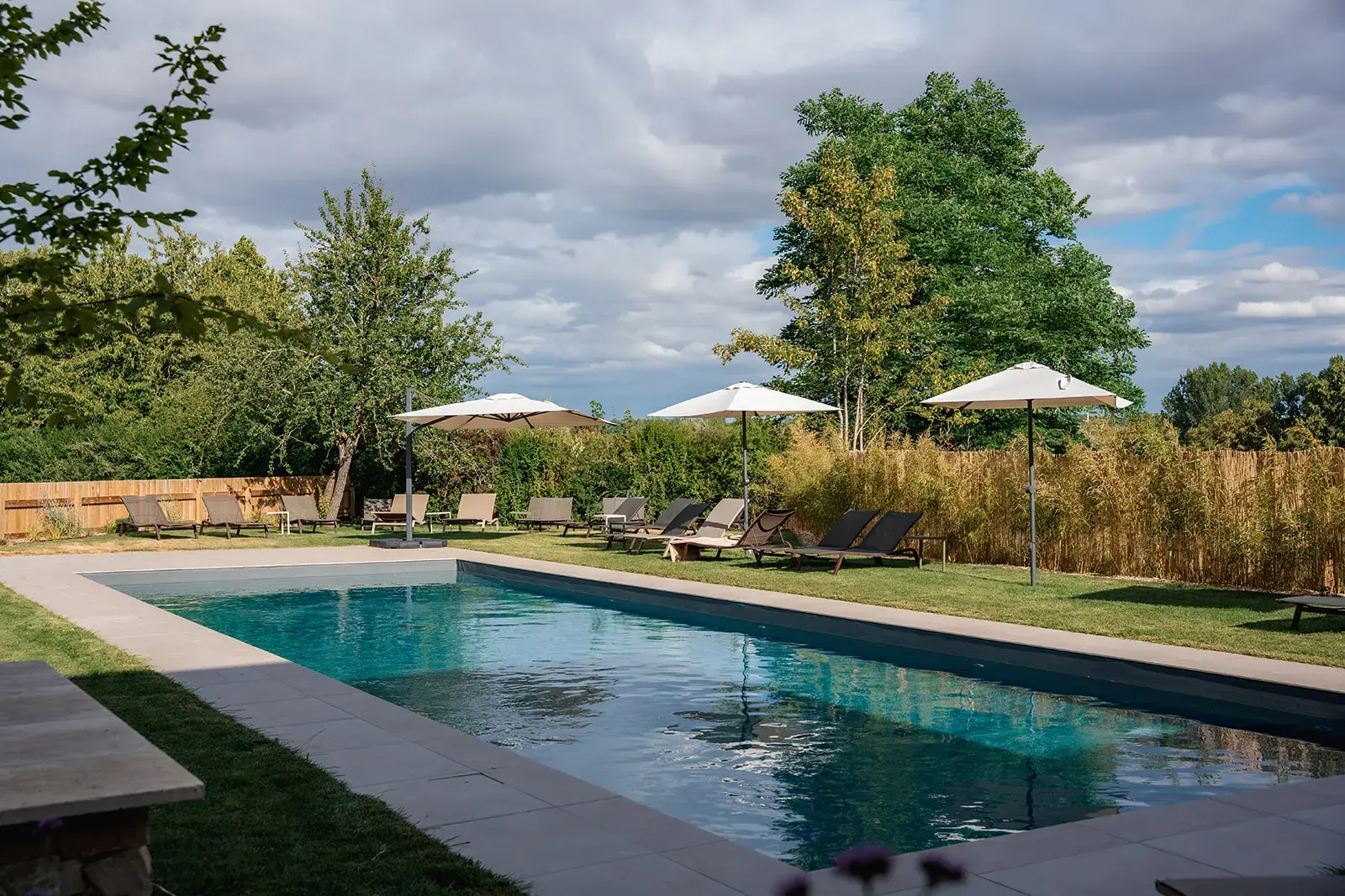 Piscine du Best Western Plus Hôtel Technopole