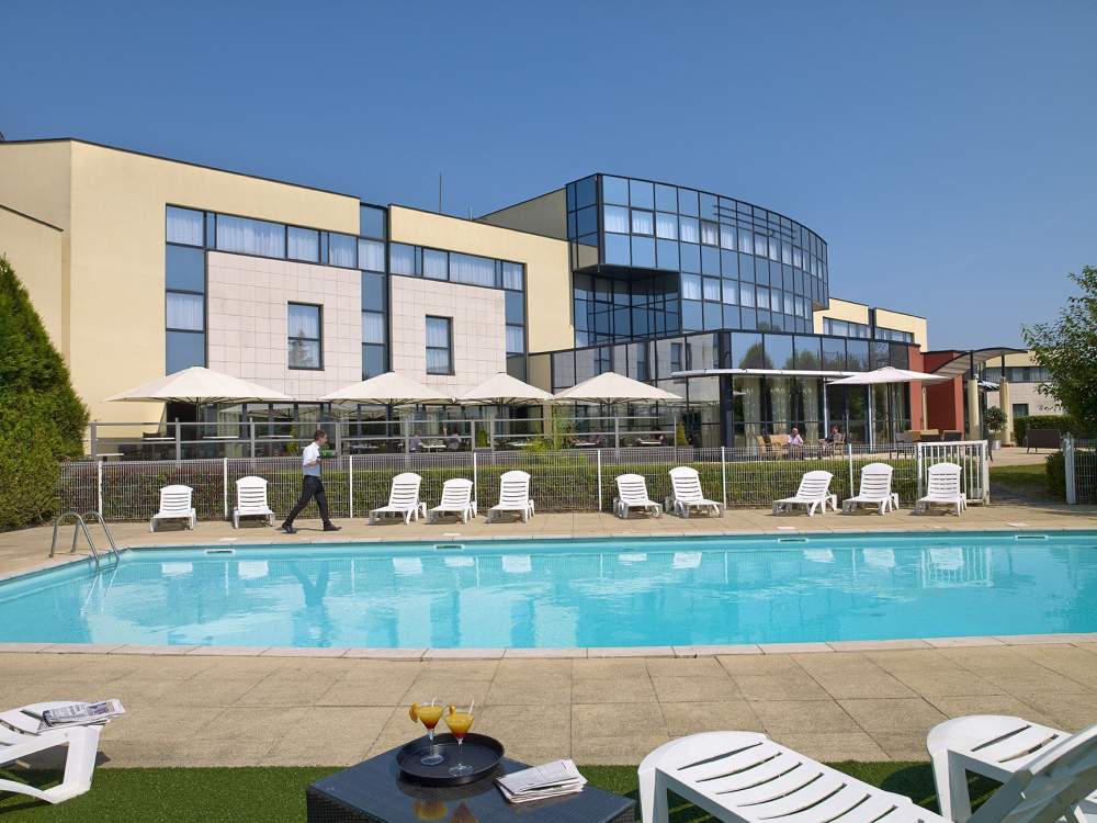 Hotel Metz Technopole Schwimmbad und Entspannung